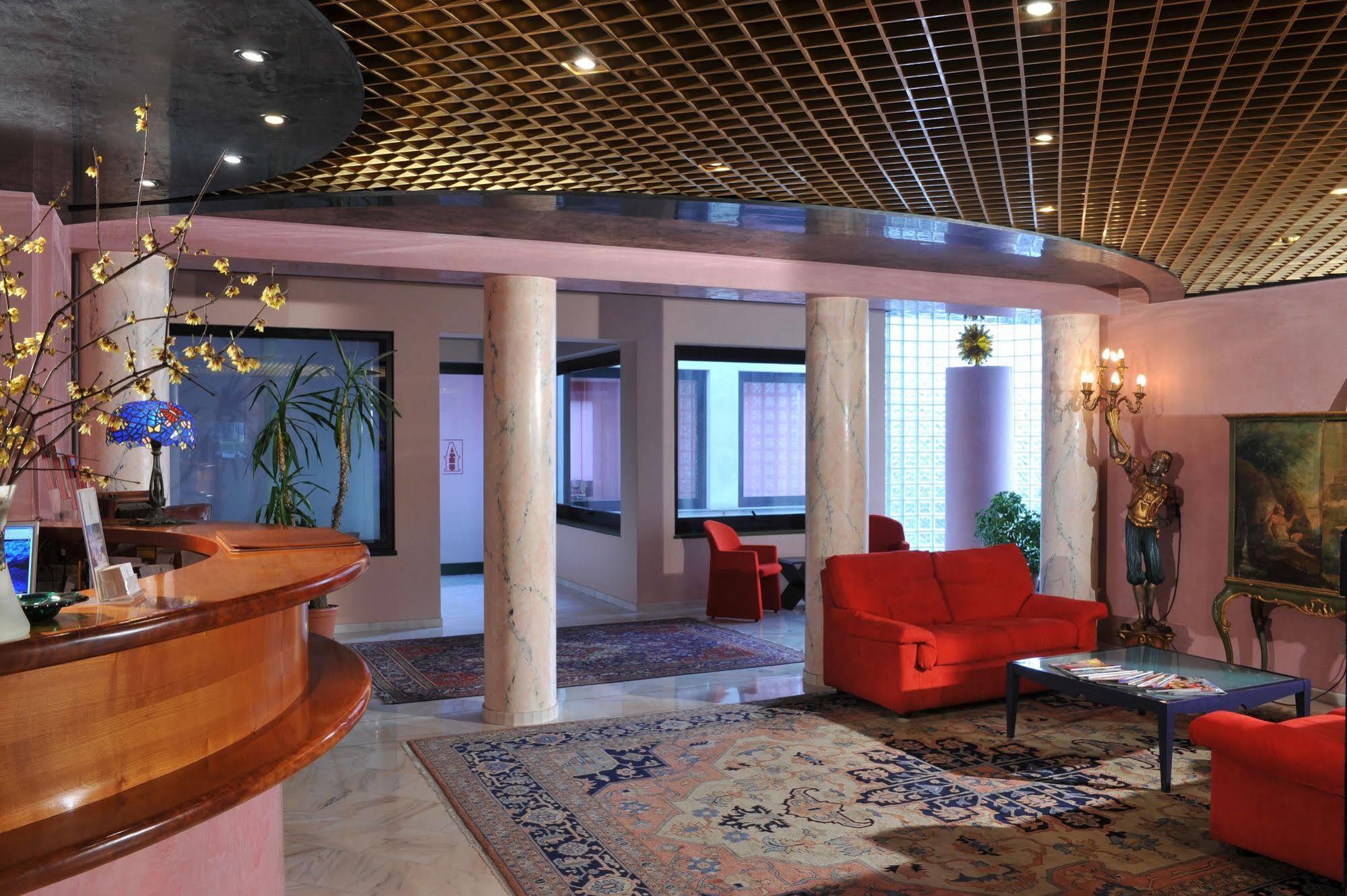 Hotel Ariane Thiene Eksteriør billede