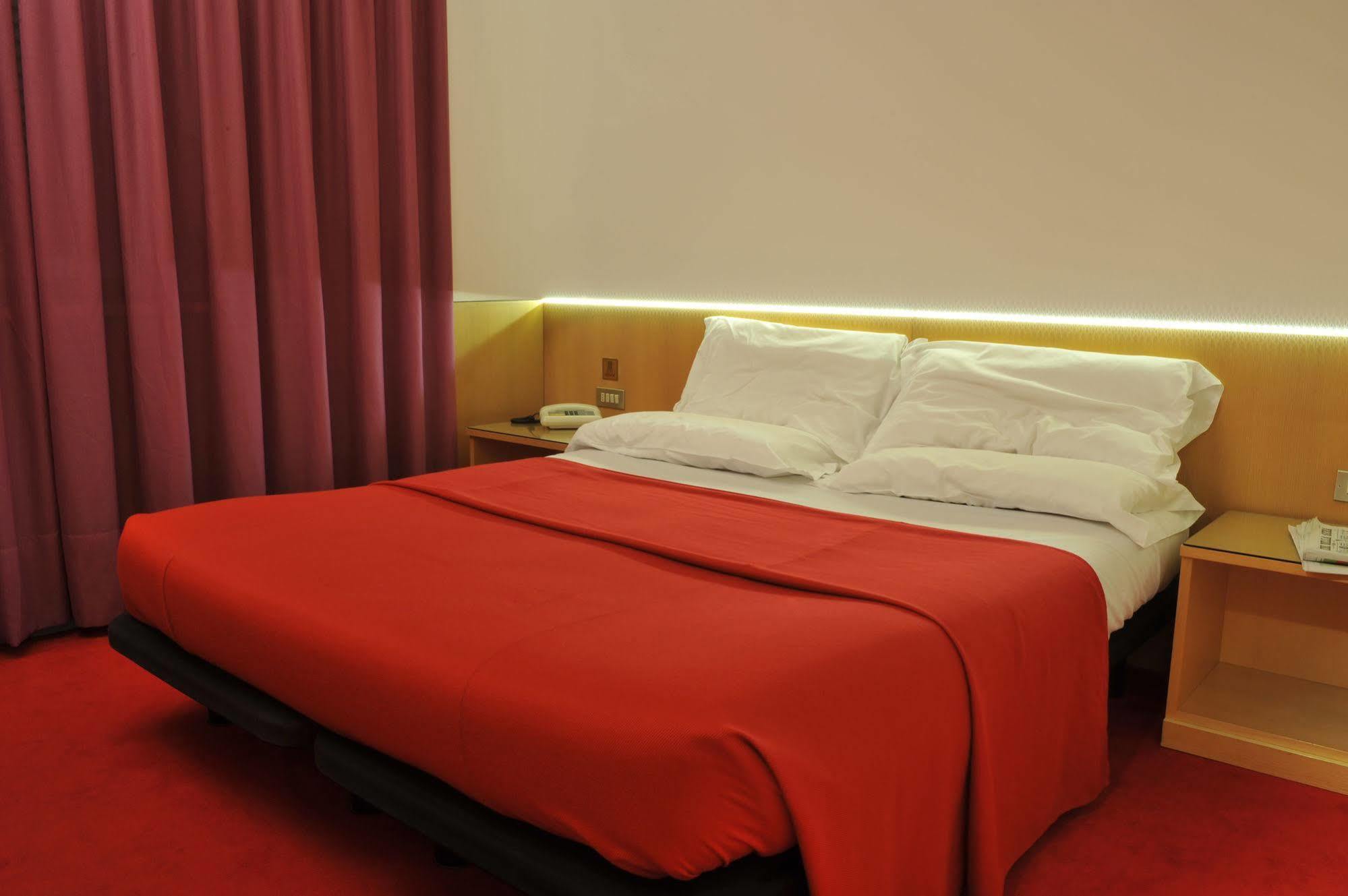 Hotel Ariane Thiene Eksteriør billede